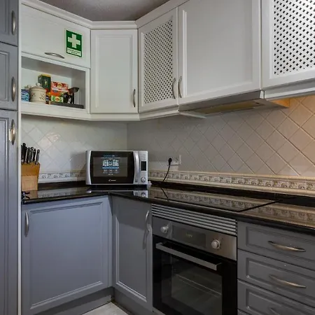 3 Bed Lakeside Village Quinta Do