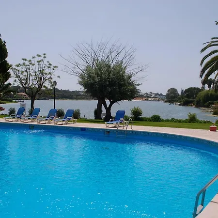 3 Bed Lakeside Village Quinta Do Feriehus Faro