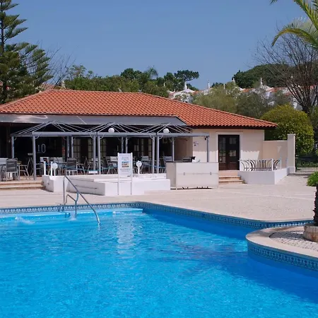 3 Bed Lakeside Village Quinta Do Feriehus