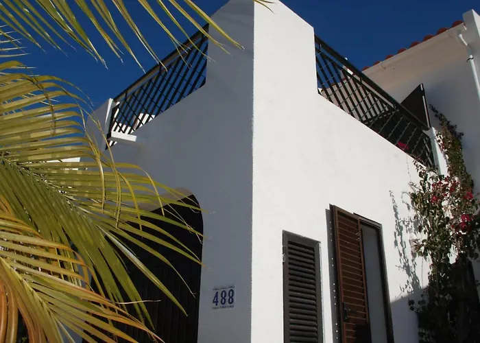 3 Bed Lakeside Village Quinta Do *