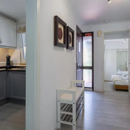 3 Bed Lakeside Village Quinta Do Holiday home Faro