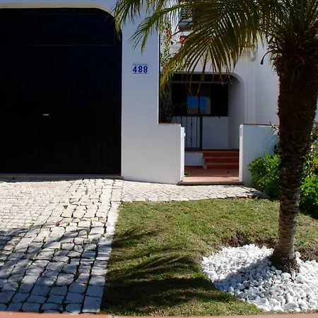 Prázdninový dům 3 Bed Lakeside Village Quinta Do