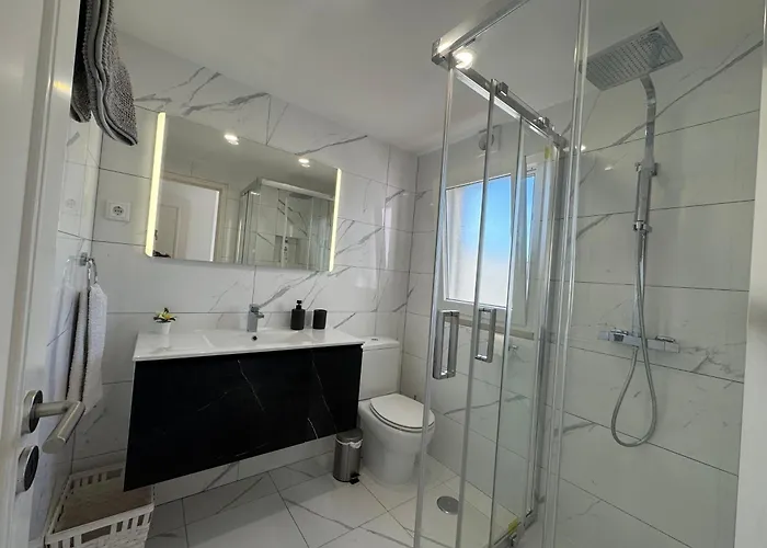 3 Bed Lakeside Village Quinta Do Casa vacanze Distretto di Faro